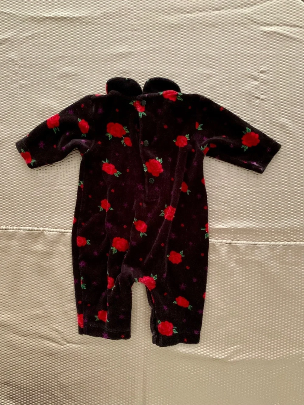 Vintage Y2K Baby OshKosh B’gosh 12M Black Rose Floral Velour Romper